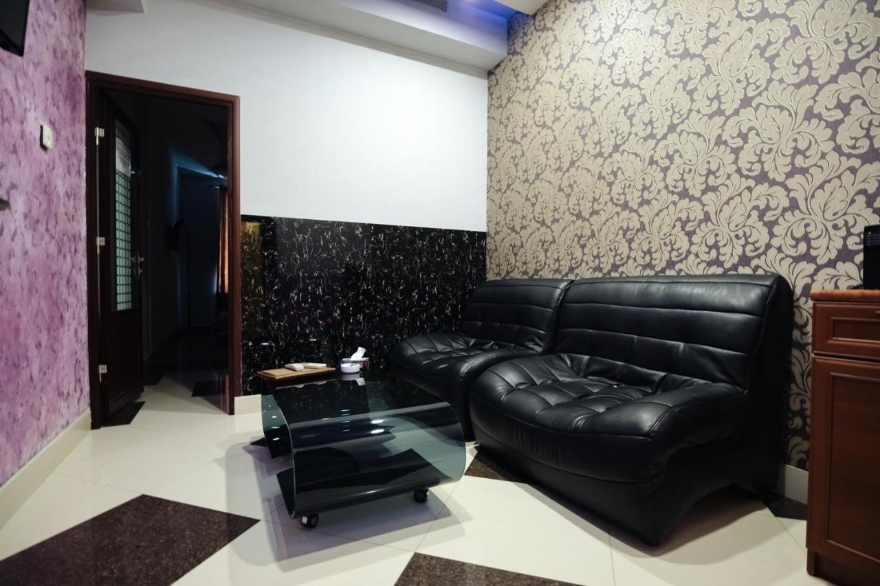 Golden Seconds Hotel Jerevan Buitenkant foto