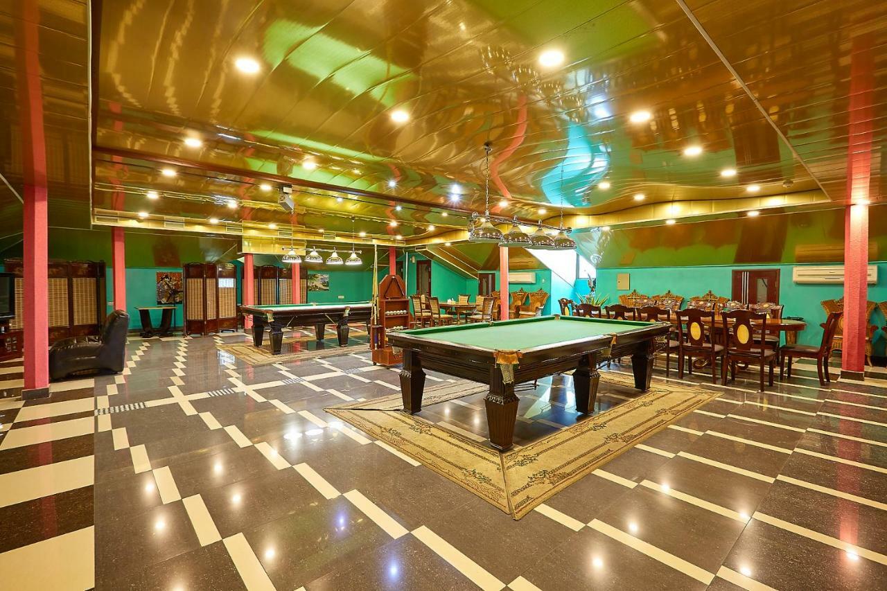 Golden Seconds Hotel Jerevan Buitenkant foto